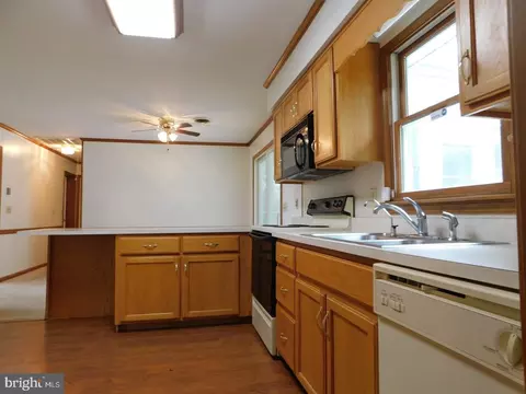 Kitchen - 16154 Progress School Rd, Bridgeville, DE 19933 photo 1 of 3