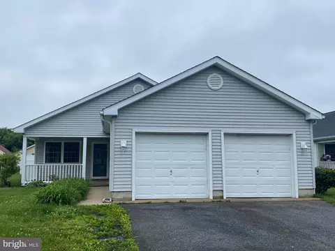 12 Surrey Ln, Georgetown, DE 19947