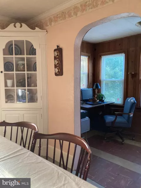 Dining - 601 Union St, Milton, DE 19968 photo 3 of 5