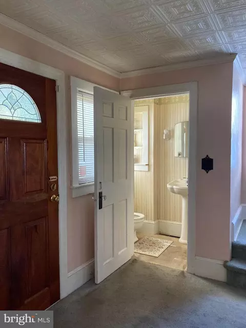 Entry Way - 601 Union St, Milton, DE 19968 photo 3 of 7