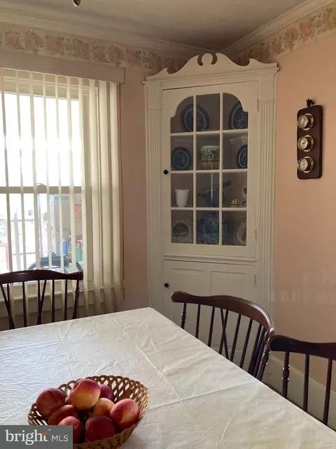 Dining - 601 Union St, Milton, DE 19968 photo 1 of 5