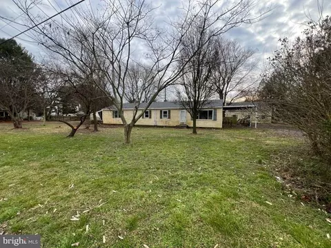 16412 Abbotts Pond Rd, Milford, DE 19963