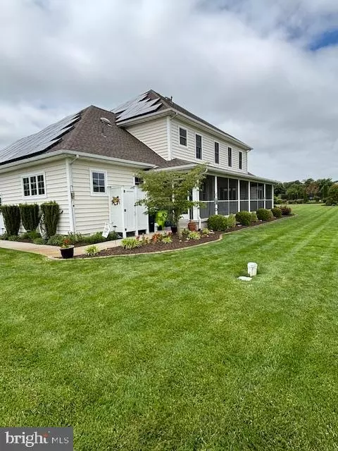 Exterior - 1 Glade Cir E, Rehoboth Beach, DE 19971 photo 5 of 8