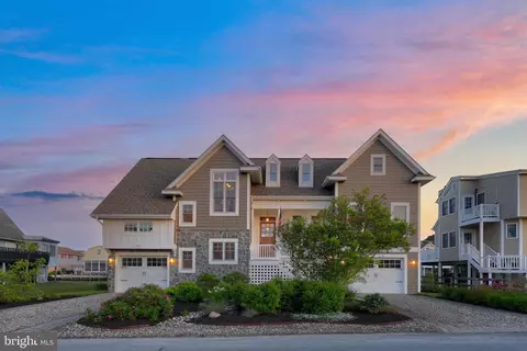 128 Layton Dr, South Bethany, DE 19930