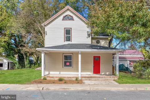 711 E Grove St, Delmar, DE 19940