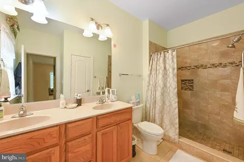 Bath - 32785 Tussock Dr, Laurel, DE 19956 photo 1 of 3