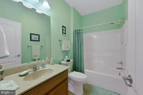 Bath - 32785 Tussock Dr, Laurel, DE 19956 photo 3 of 3