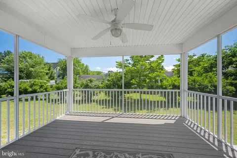 Exterior - 302 Yeadon Ave, Ocean View, DE 19970 photo 2 of 3