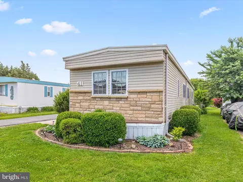 41 Lantern Ln, Rehoboth Beach, DE 19971