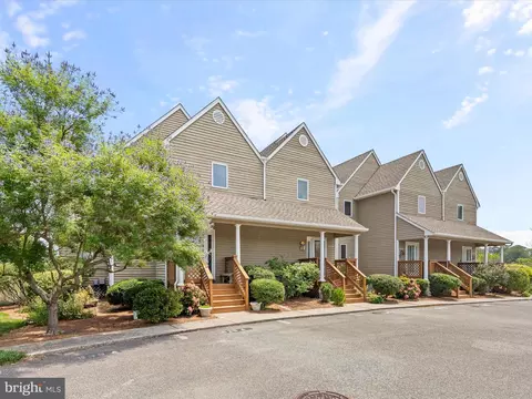 535 A Hudson Ave #A, Bethany Beach, DE 19930