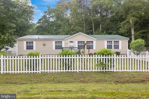 34197 Pin Oak Dr, Frankford, DE 19945