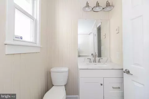 Bath - 220 E Market St, Laurel, DE 19956 photo 1 of 1