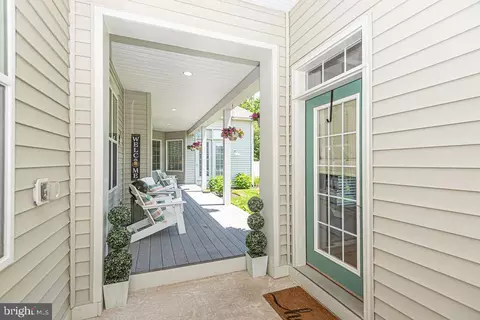 Exterior - 6 Foxwood Ct, Ocean View, DE 19970 photo 5 of 22