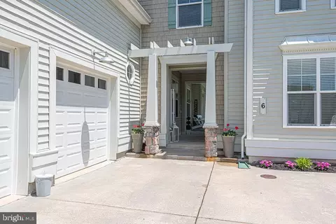 Exterior - 6 Foxwood Ct, Ocean View, DE 19970 photo 4 of 22