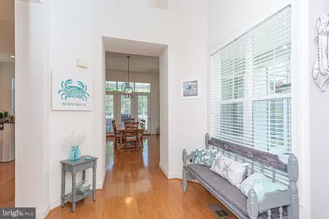 Entry Way - 6 Foxwood Ct, Ocean View, DE 19970 photo 6 of 27