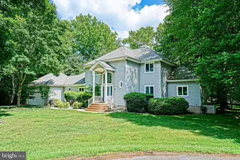 8 N Manor Dr, Rehoboth Beach, DE 19971