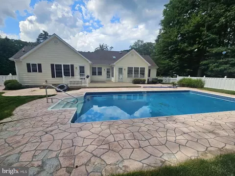 Exterior - 16039 Fox Cub Cir, Milton, DE 19968 photo 5 of 9