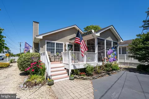 609 Sixth St, Bethany Beach, DE 19930