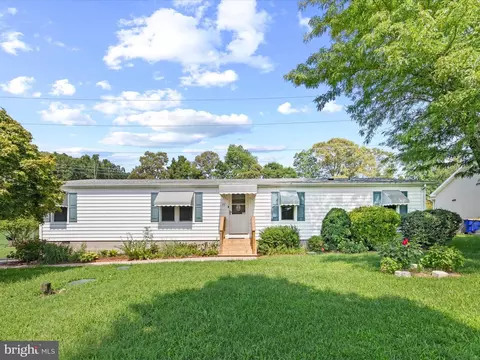28 Circle Dr E, Milton, DE 19968 photo 2