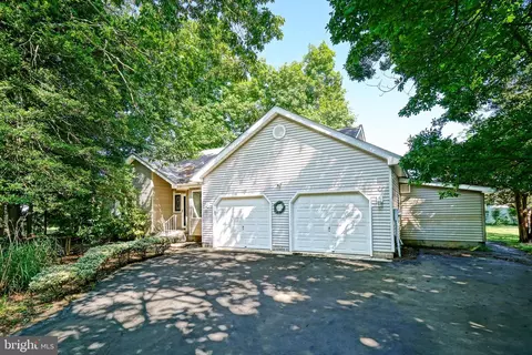 34150 Juniper Dr, Lewes, DE 19958
