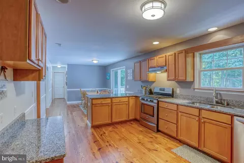 Entry Way - 22071 Hackney Cir, Lincoln, DE 19960 photo 1 of 4