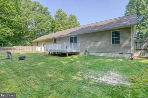 Exterior - 22071 Hackney Cir, Lincoln, DE 19960 photo 4 of 5