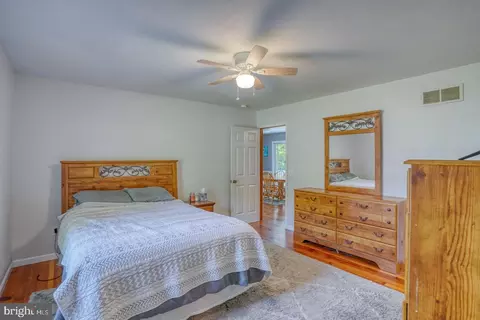 Bedroom - 22071 Hackney Cir, Lincoln, DE 19960 photo 1 of 7