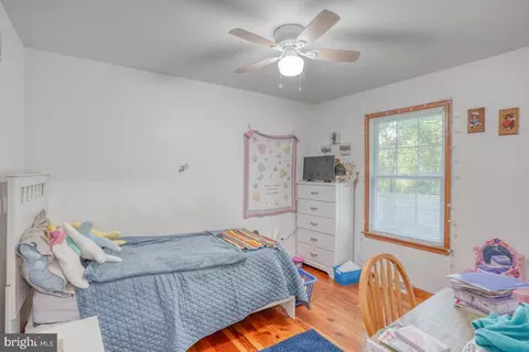 Bedroom - 22071 Hackney Cir, Lincoln, DE 19960 photo 4 of 7