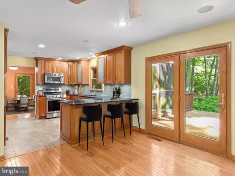 Kitchen - 30255 Cave Neck Rd, Milton, DE 19968 photo 1 of 4