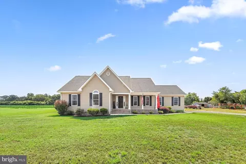 33077 Old Hickory Rd, Laurel, DE 19956 photo 2