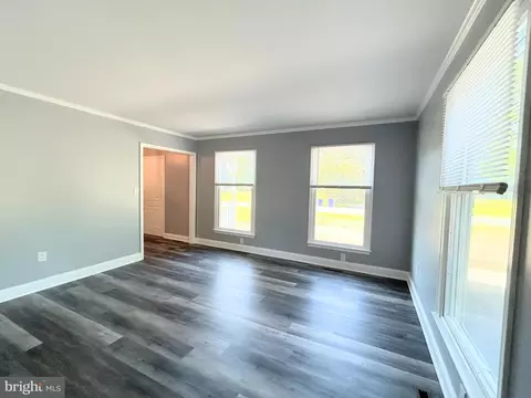Living - 6824 Robin Dr, Seaford, DE 19973 photo 1 of 5