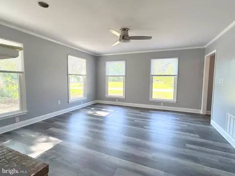 Living - 6824 Robin Dr, Seaford, DE 19973 photo 5 of 5