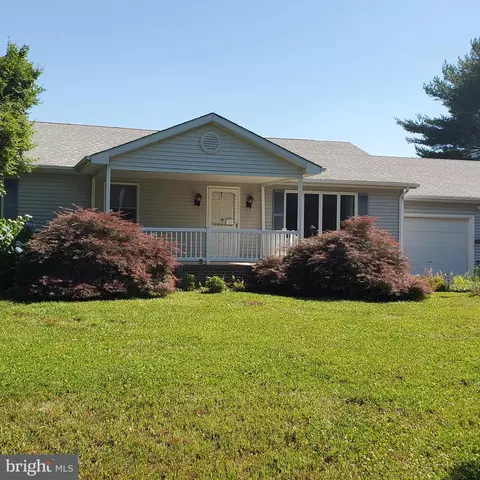 18 Pinewater Dr, Harbeson, DE 19951