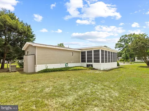 Exterior - 30951 Maplewood Rd, Ocean View, DE 19970 photo 3 of 3