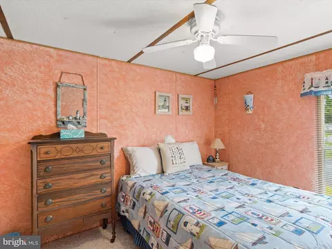 Bedroom - 30951 Maplewood Rd, Ocean View, DE 19970 photo 1 of 5