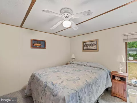 Bedroom - 30951 Maplewood Rd, Ocean View, DE 19970 photo 3 of 5