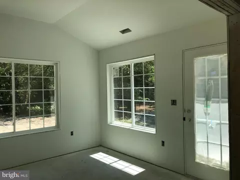 Entry Way - 33103 Forest Knoll Dr, Laurel, DE 19956 photo 1 of 3