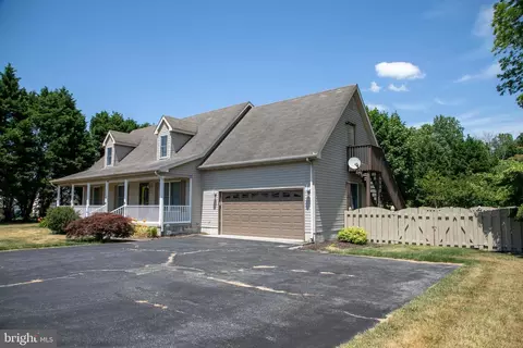 Exterior - 124 Short Ave, Laurel, DE 19956 photo 3 of 7