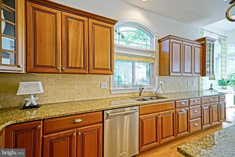 Kitchen - 35195 Seaport Loop, Lewes, DE 19958 photo 9 of 11