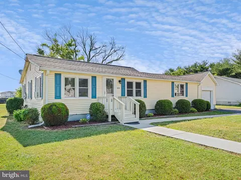 515 Palmer St, Milton, DE 19968