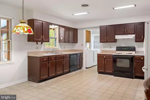 Kitchen - 3 Bay Hl, Georgetown, DE 19947 photo 1 of 4