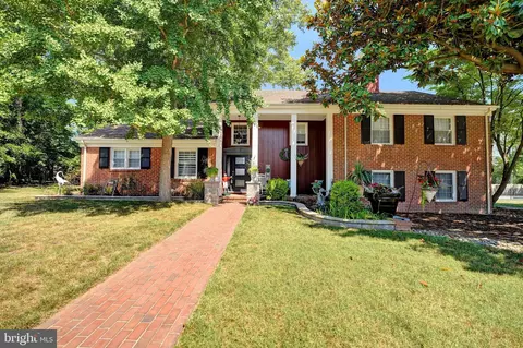 2 Sunset Ln, Milford, DE 19963