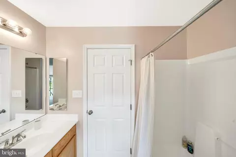 Bath - 310 Brick Ln, Milton, DE 19968 photo 6 of 7
