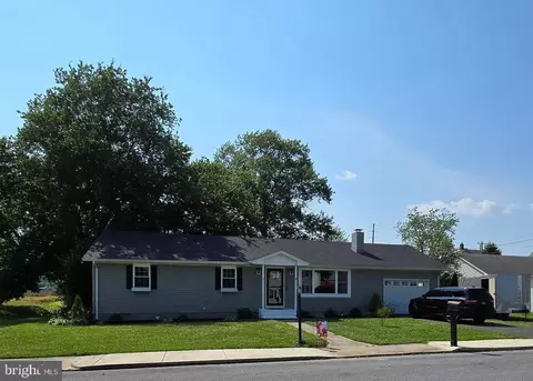4 S First St, Greenwood, DE 19950
