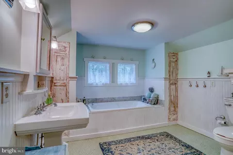 Bath - 316 Baywinds Ct, Dagsboro, DE 19939 photo 5 of 6