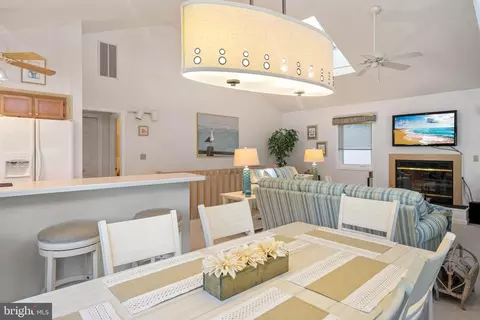 Dining - 146 Evergreen Rd, Bethany Beach, DE 19930 photo 2 of 2