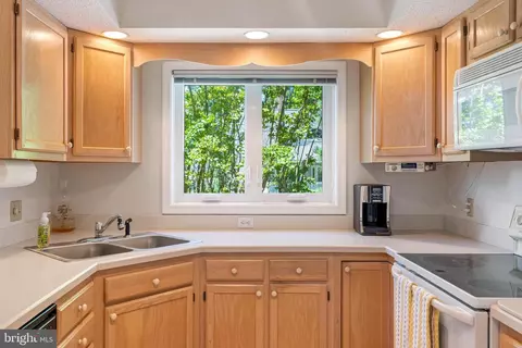 Kitchen - 146 Evergreen Rd, Bethany Beach, DE 19930 photo 4 of 5
