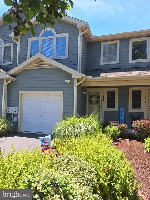 232 Lakeside Dr, Lewes, DE 19958