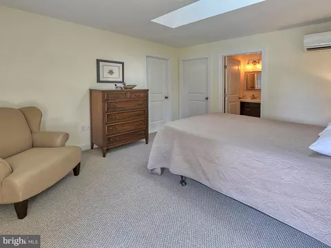 Bedroom - 34 Blackpool Rd, Rehoboth Beach, DE 19971 photo 5 of 7