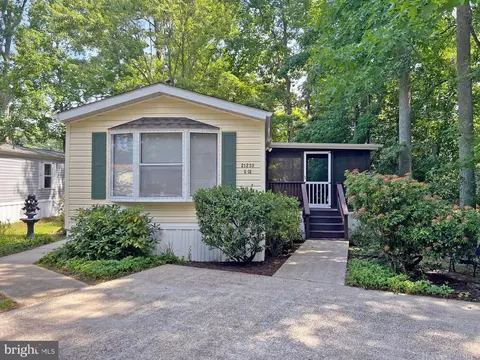 21233 G St #G-38, Rehoboth Beach, DE 19971